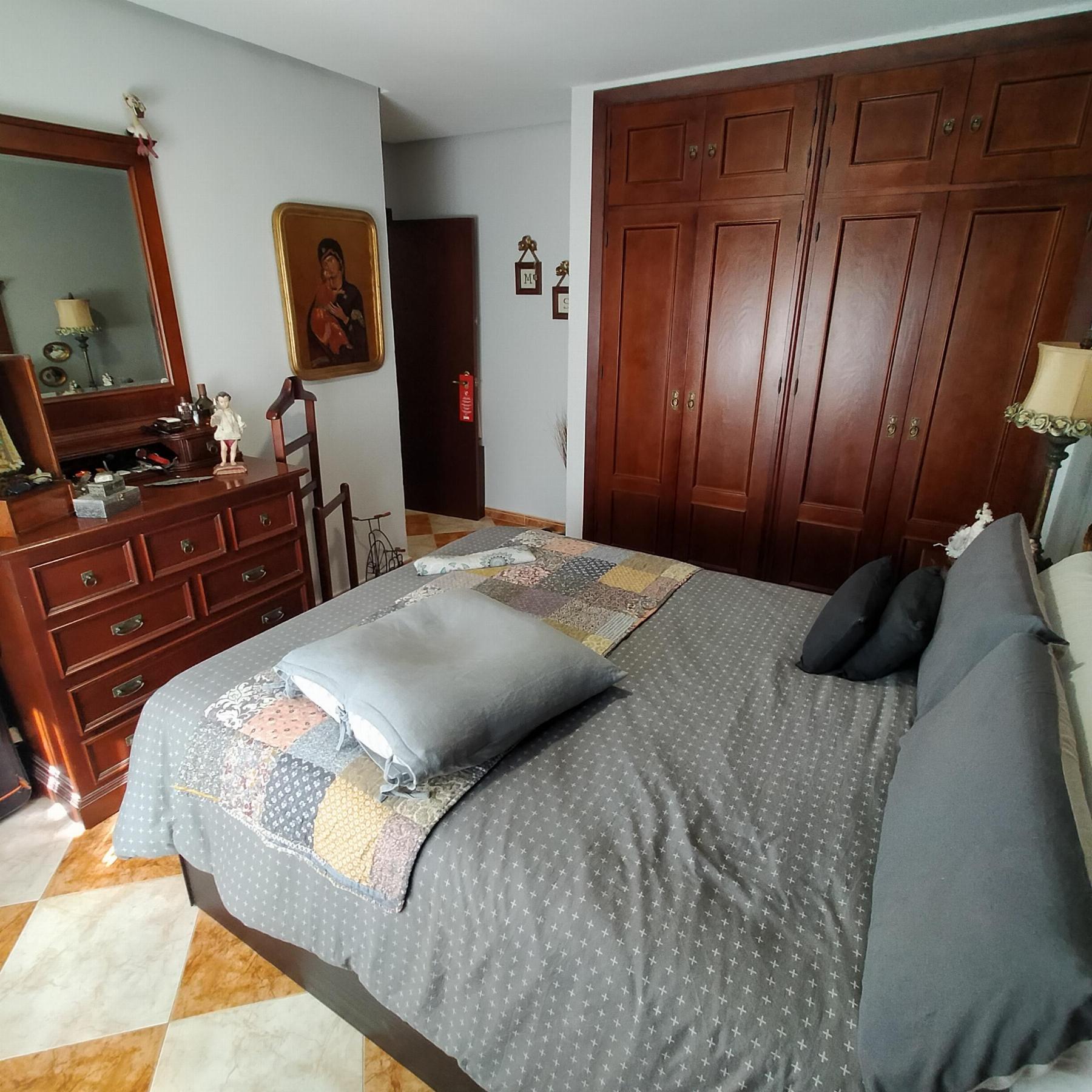 For sale of flat in San Fernando