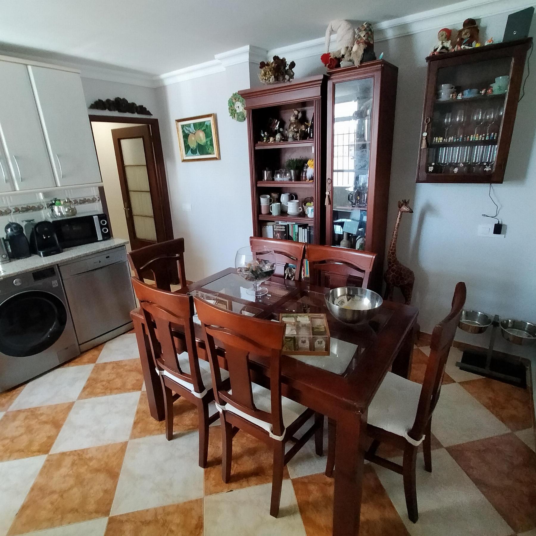 For sale of flat in San Fernando