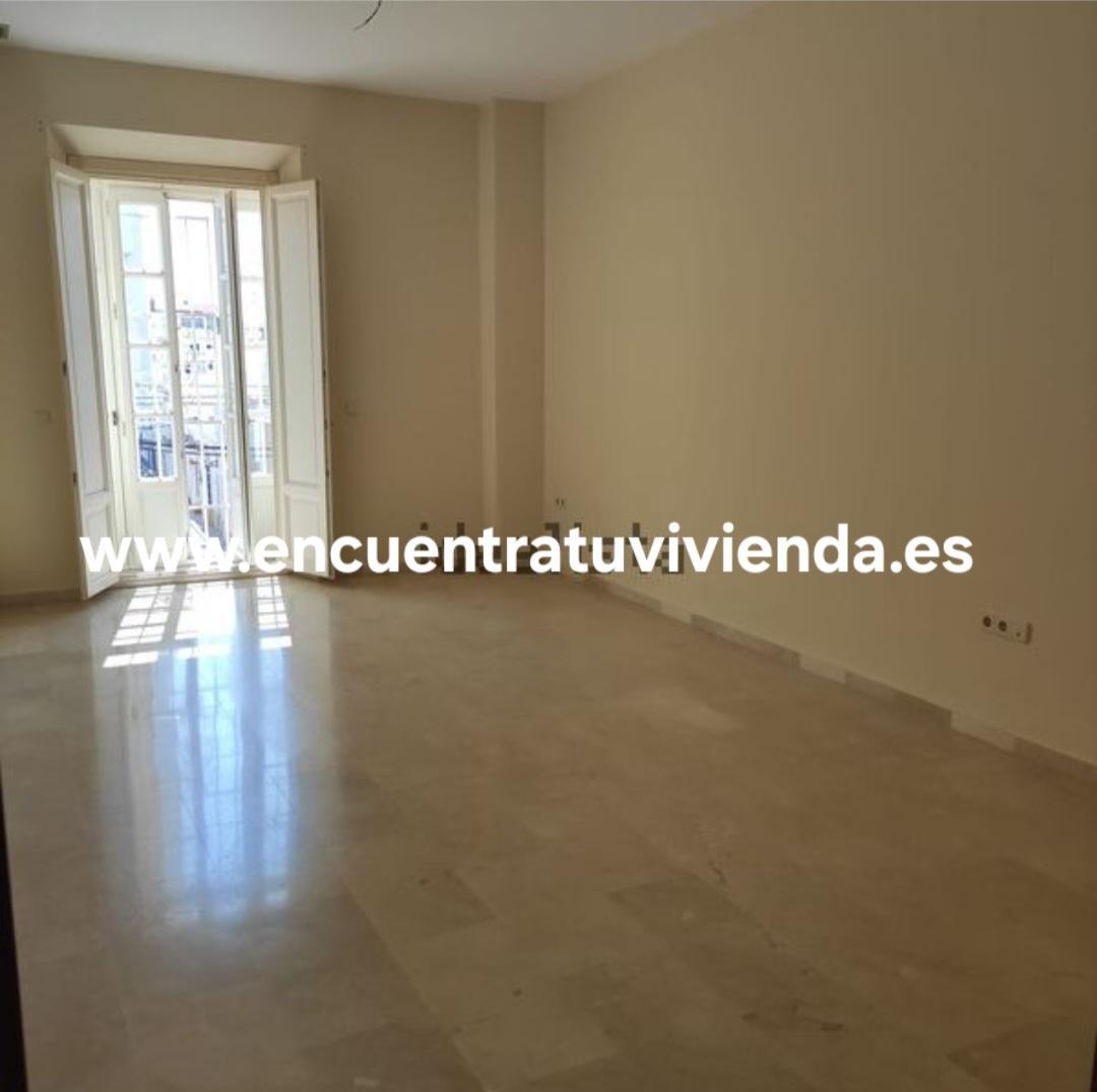 For sale of flat in San Fernando