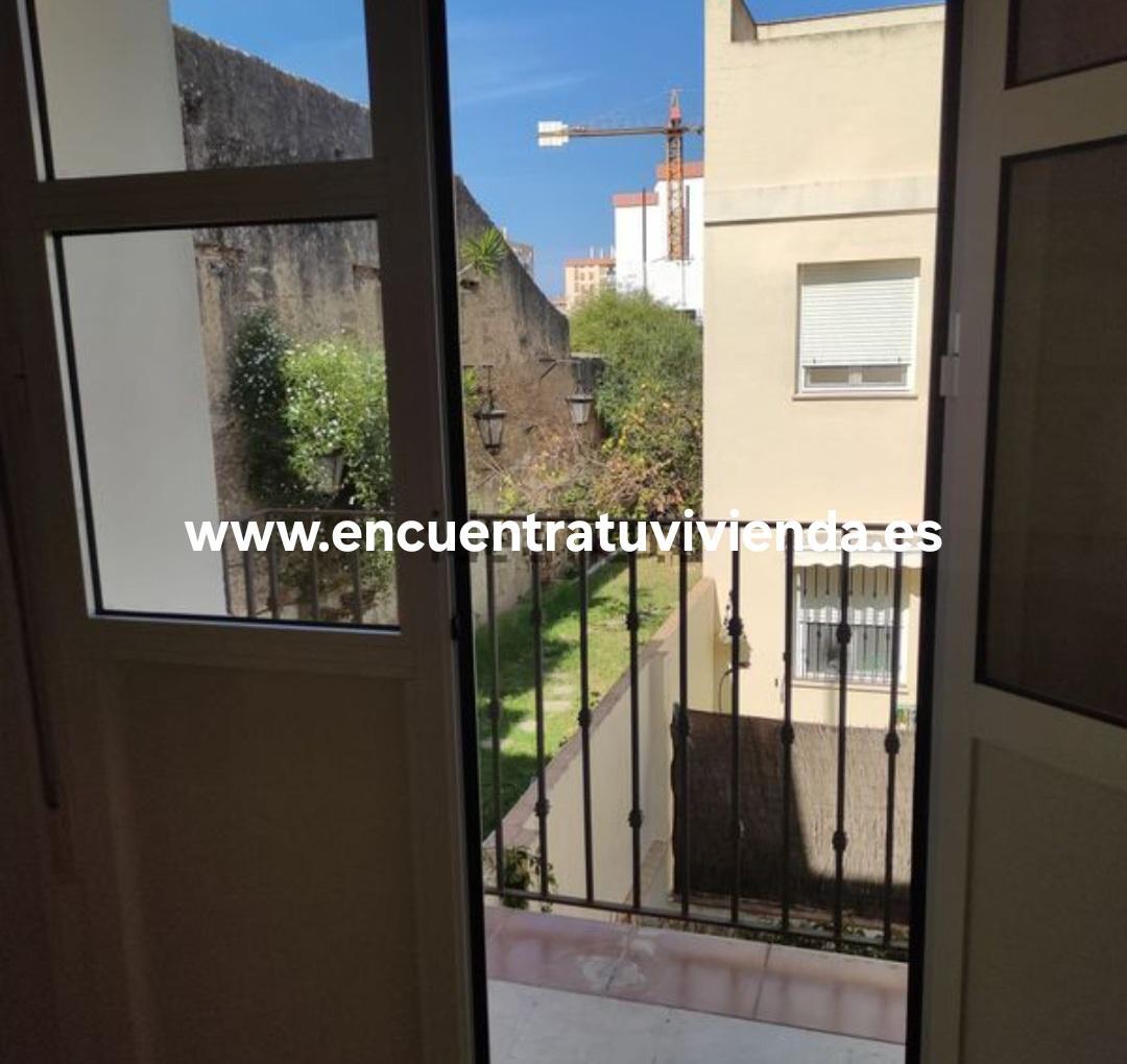 For sale of flat in San Fernando