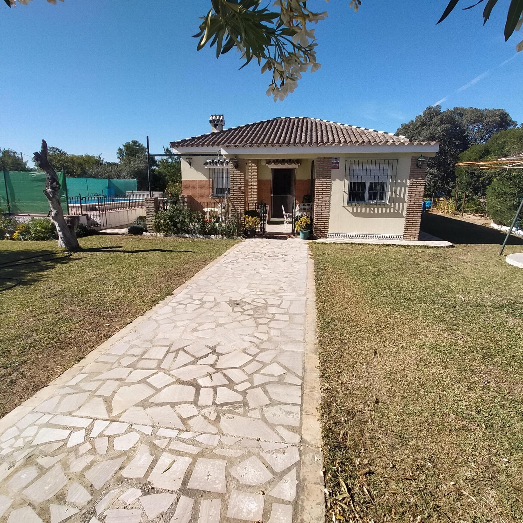 For sale of chalet in Chiclana de la Frontera