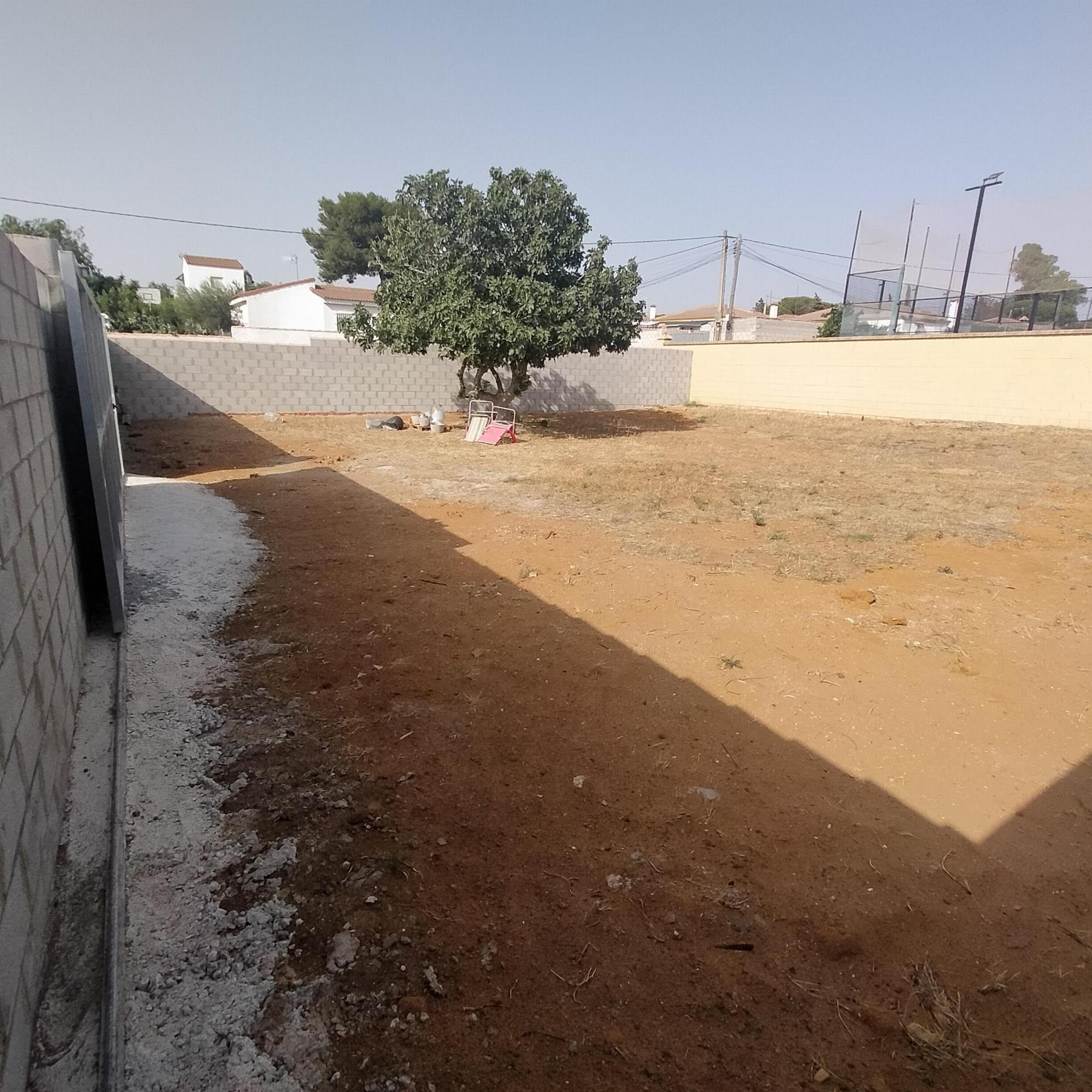 For sale of land in Chiclana de la Frontera