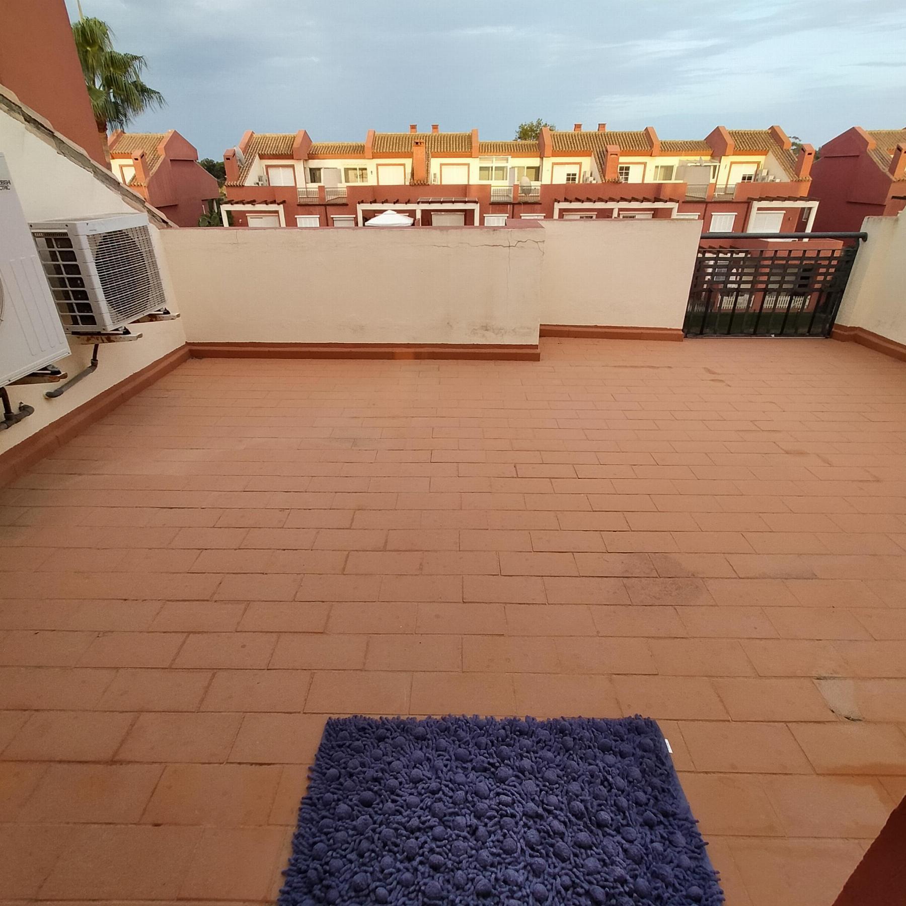 For sale of chalet in San Roque