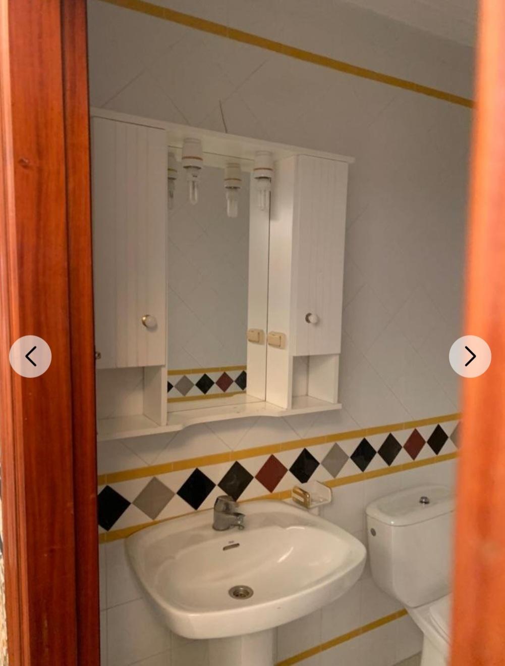 For sale of house in Chiclana de la Frontera