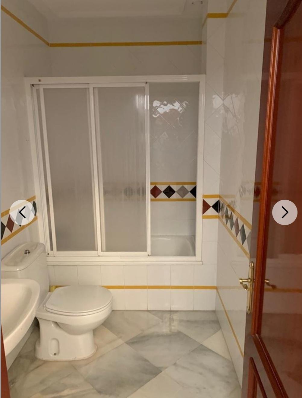 For sale of house in Chiclana de la Frontera