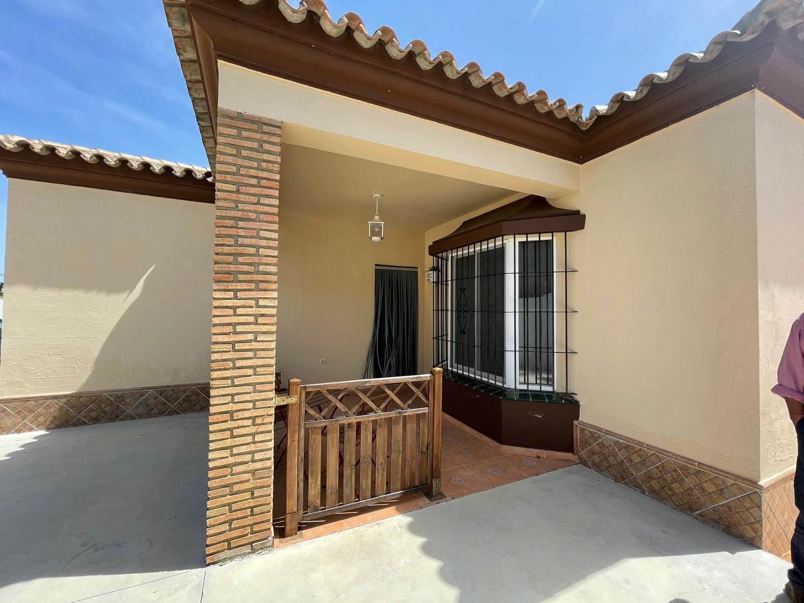 For sale of chalet in Chiclana de la Frontera