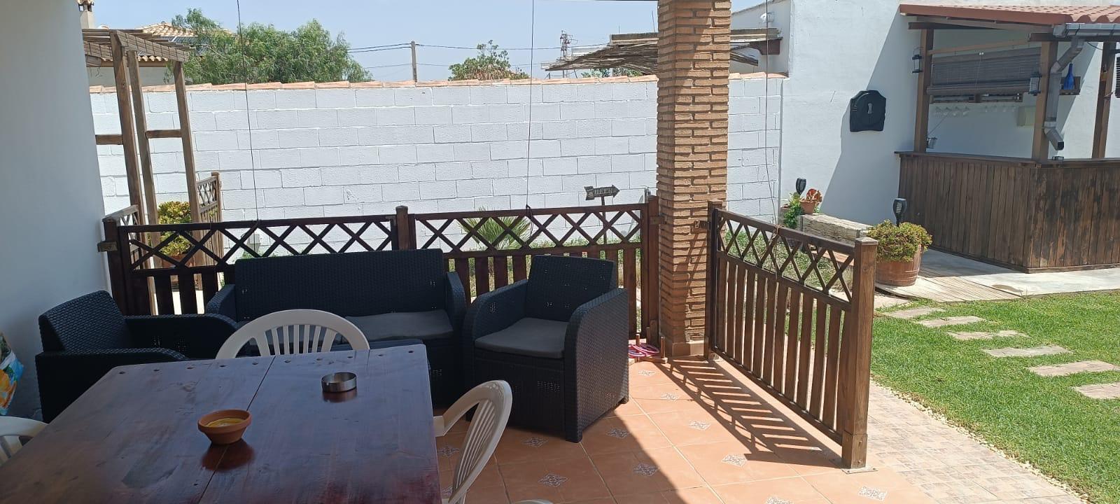 For sale of chalet in Chiclana de la Frontera