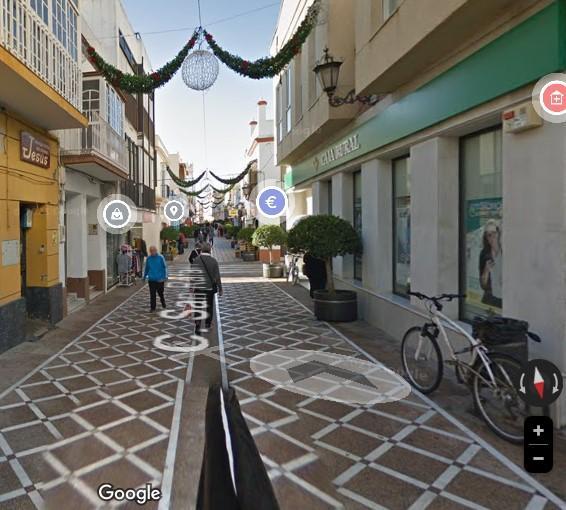 For rent of commercial in San Fernando