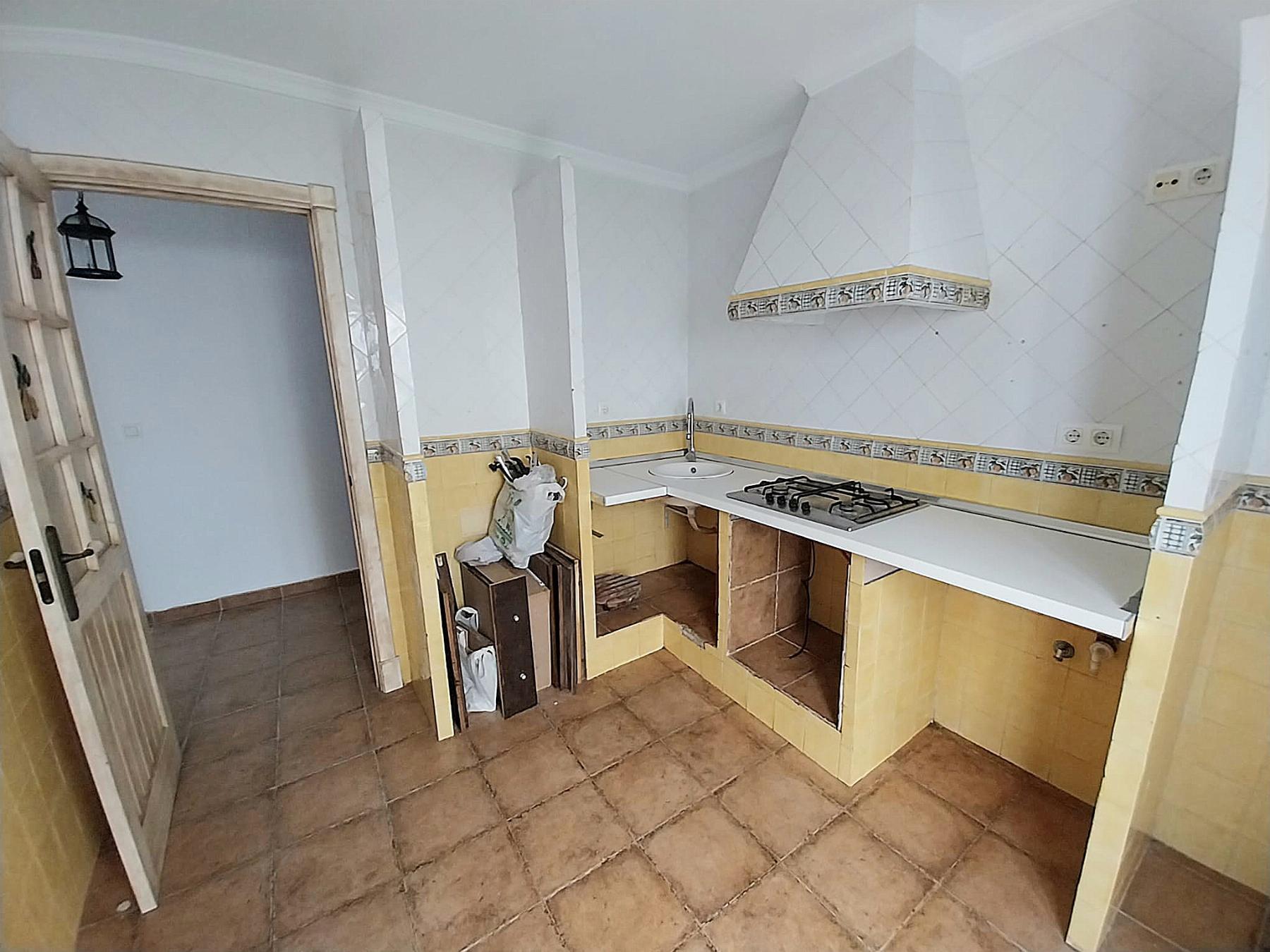 For sale of flat in San Fernando