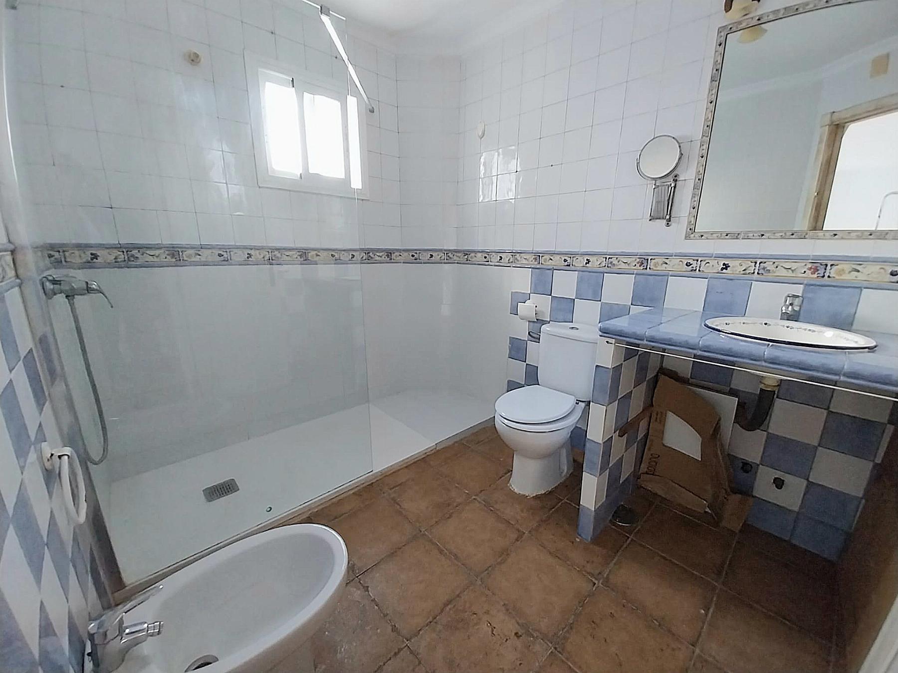 For sale of flat in San Fernando