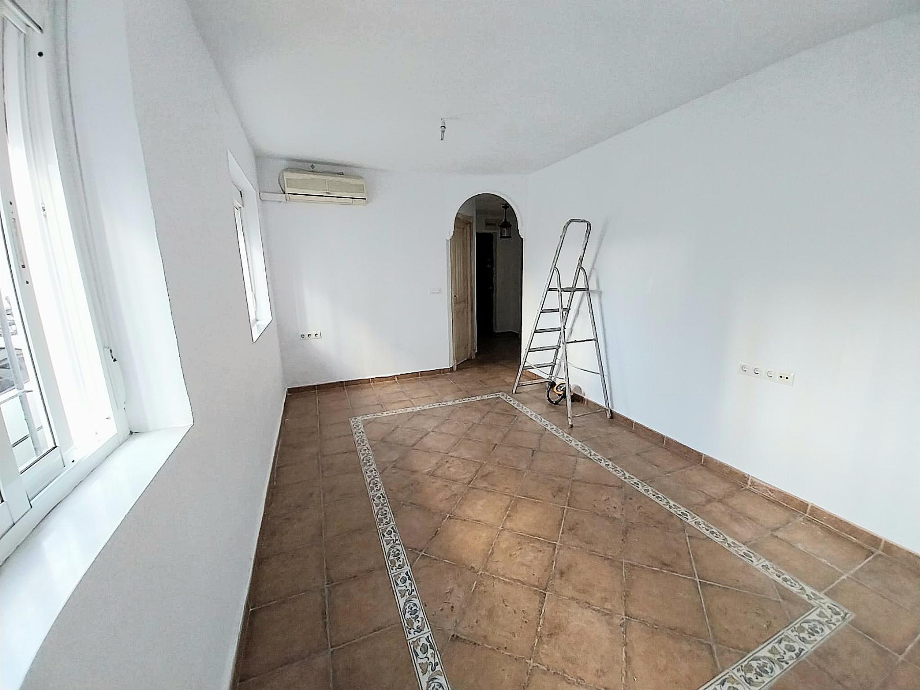 For sale of flat in San Fernando