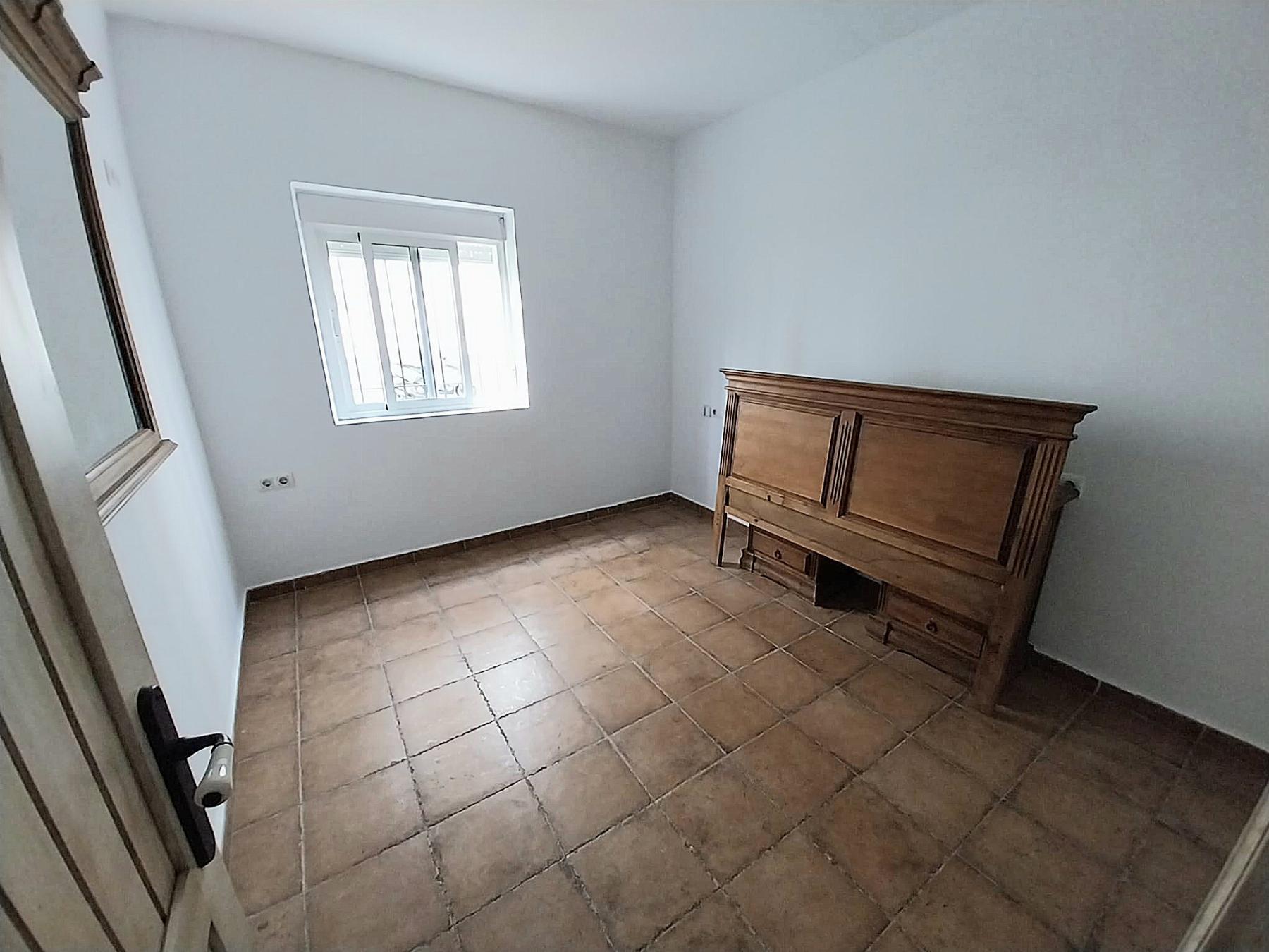 For sale of flat in San Fernando