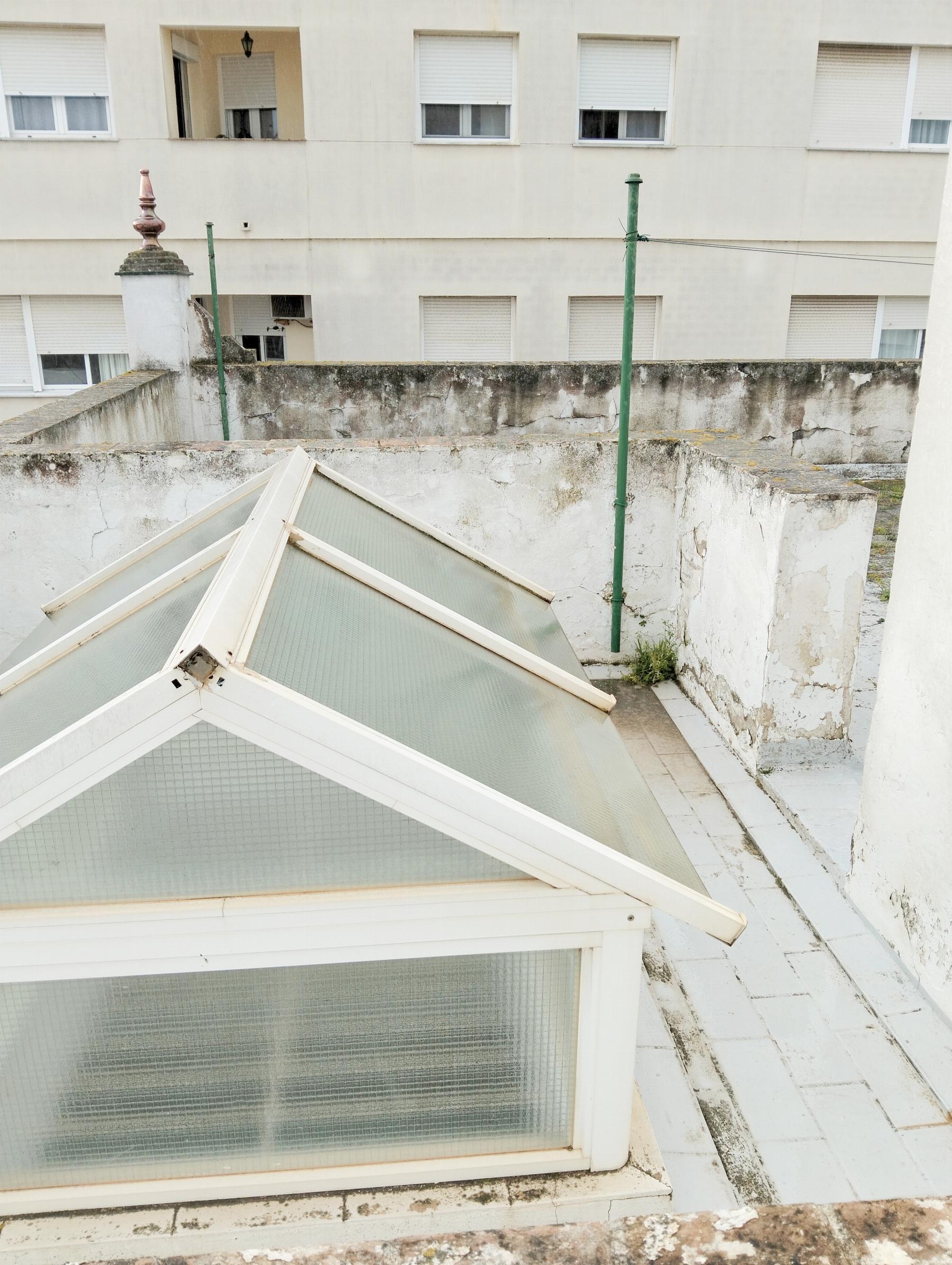 For sale of house in San Fernando