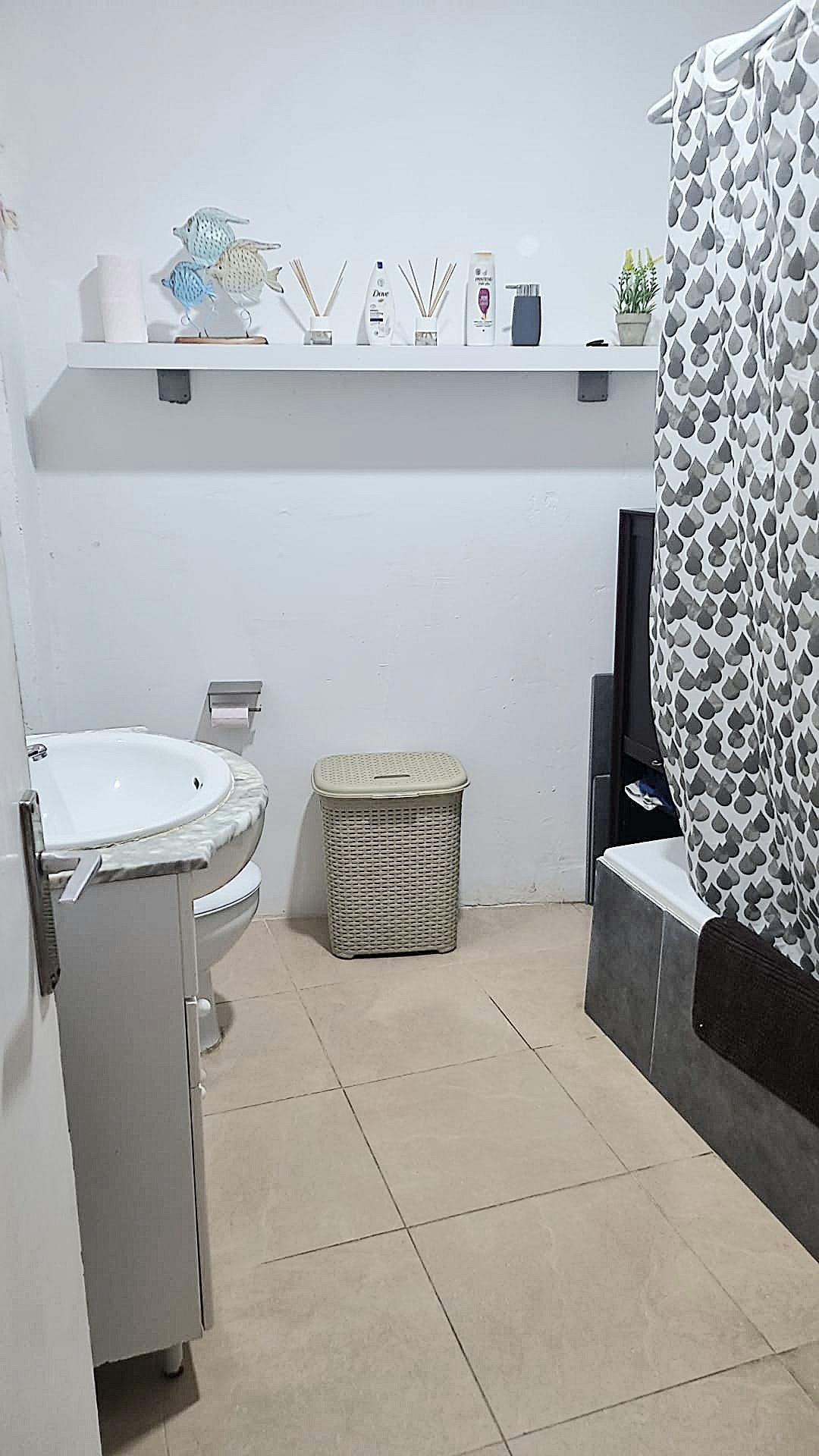 For sale of flat in San Fernando