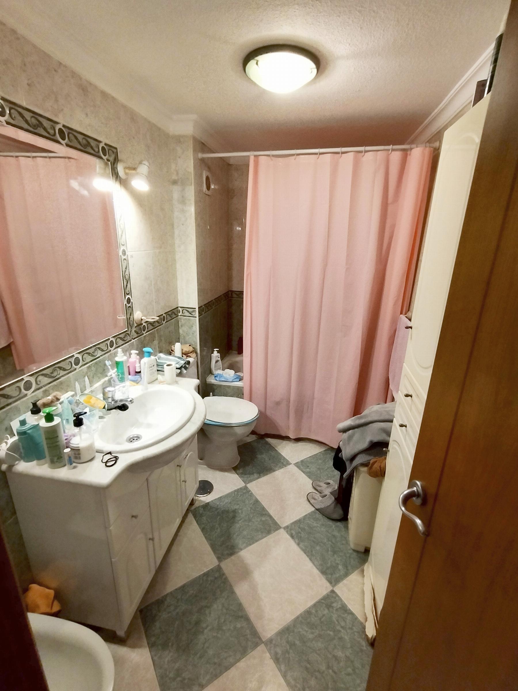 For sale of flat in San Fernando