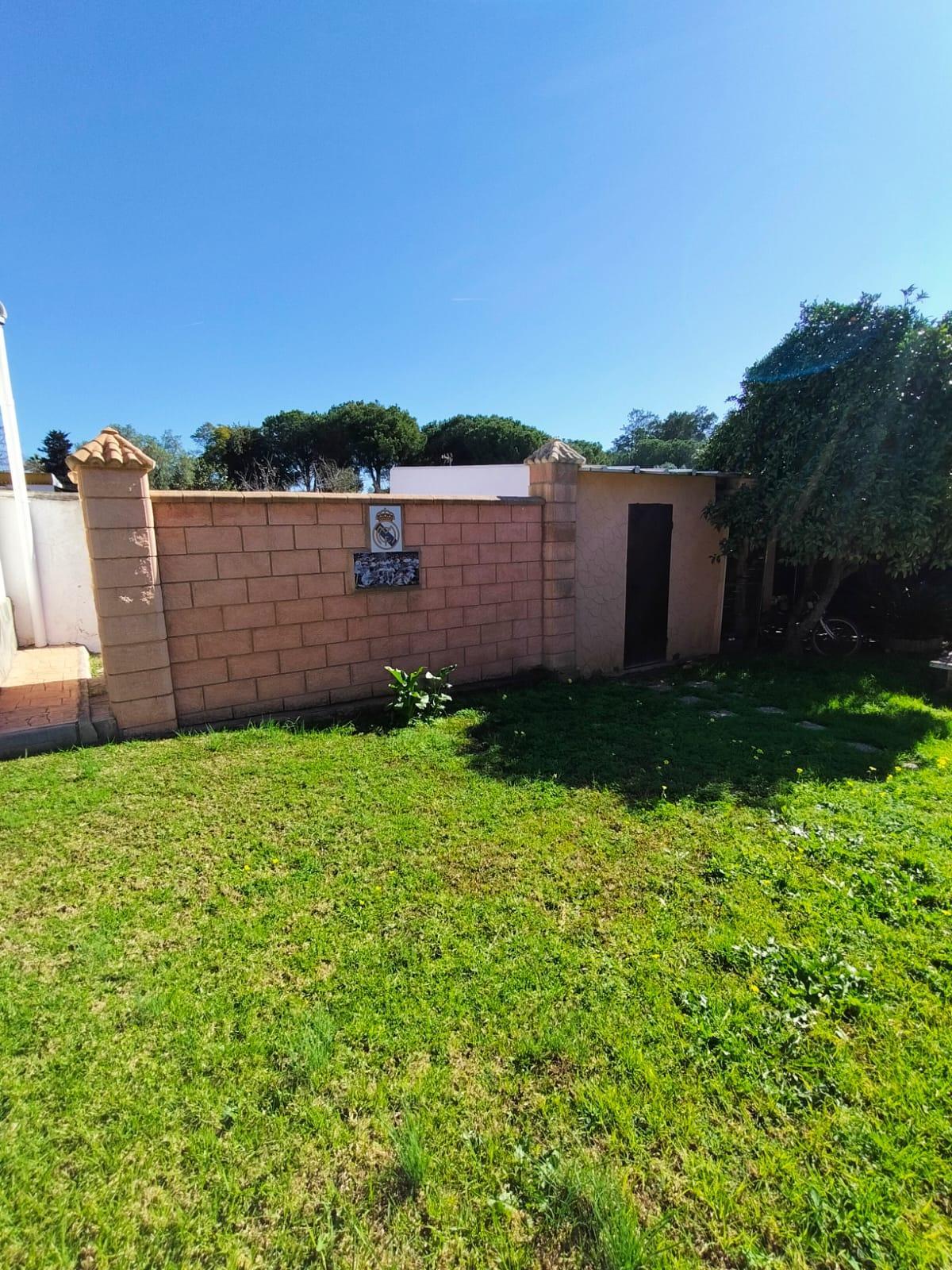 For sale of chalet in Chiclana de la Frontera