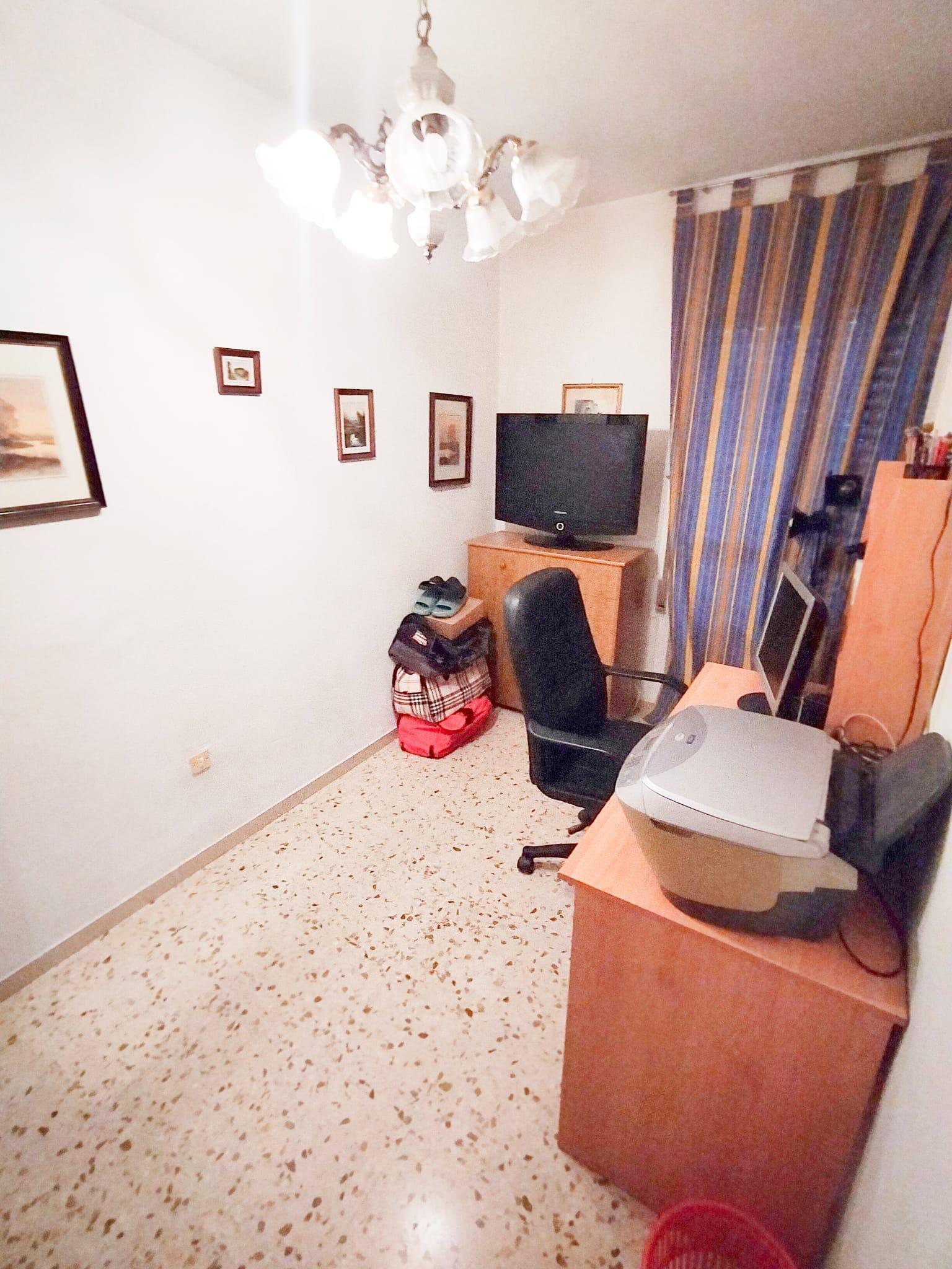 For sale of flat in San Fernando