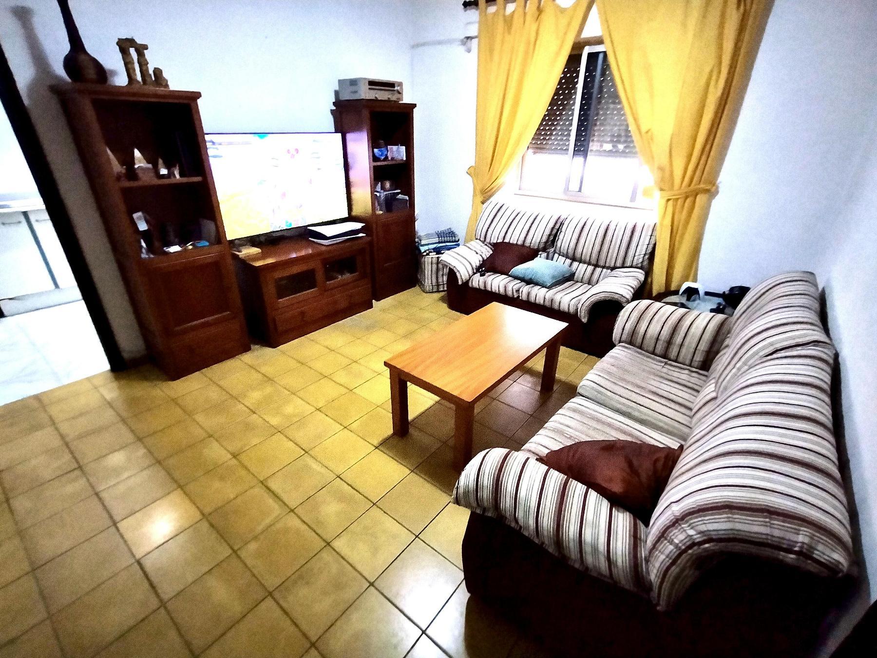 For sale of flat in San Fernando