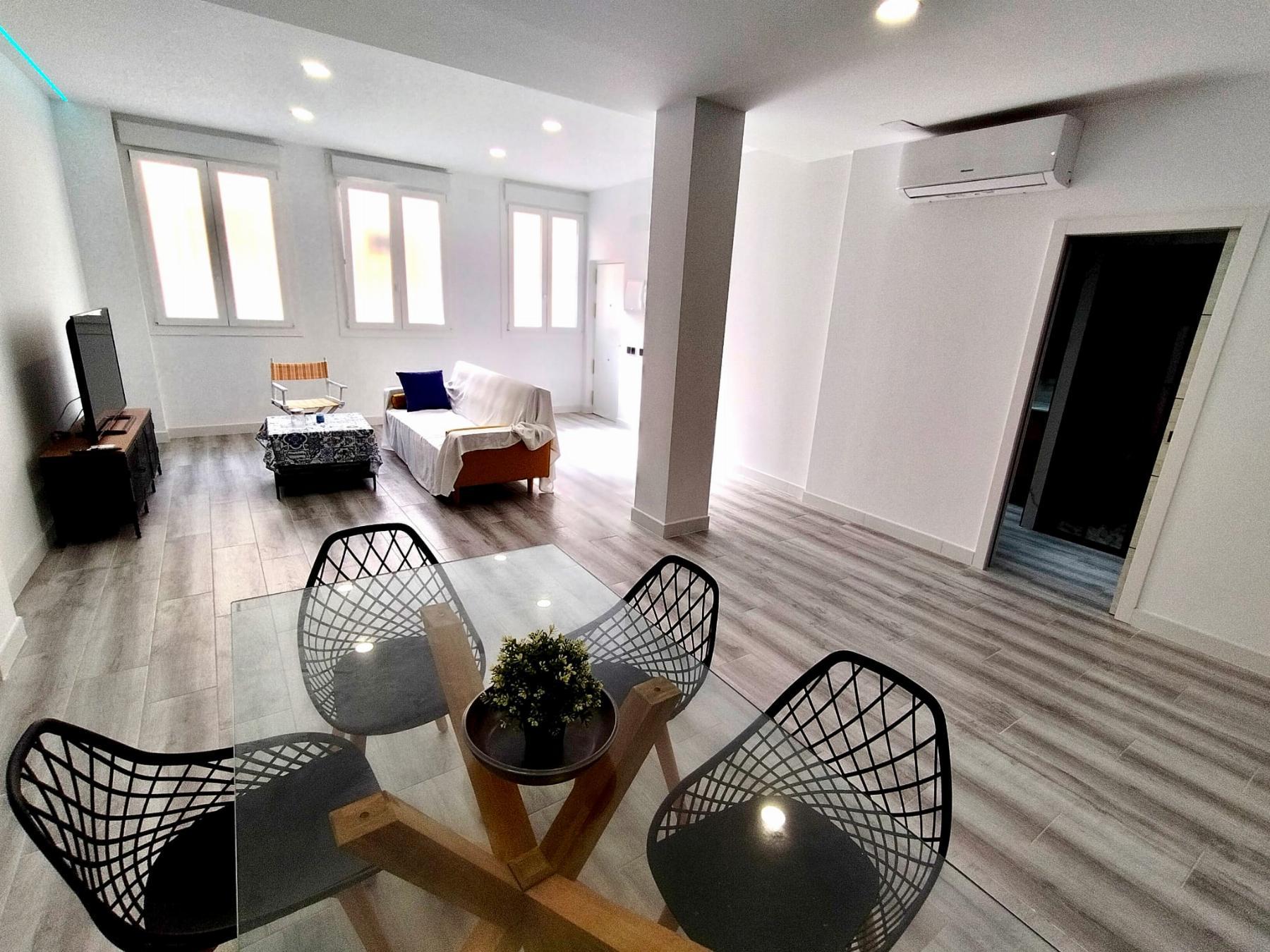For sale of apartment in Cádiz