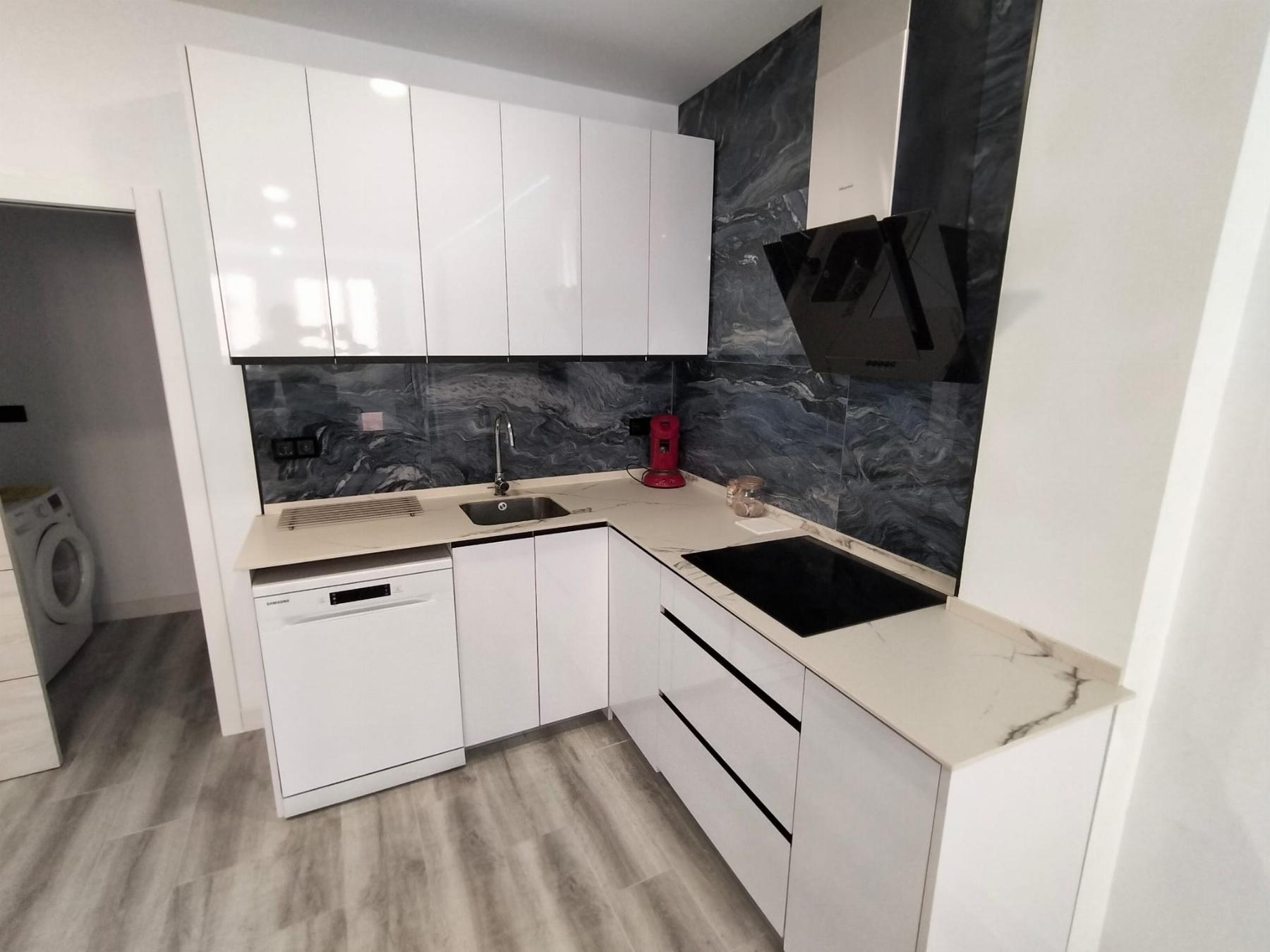 For sale of apartment in Cádiz