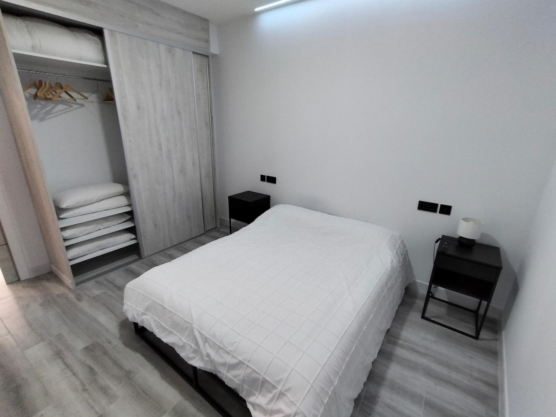 For sale of apartment in Cádiz