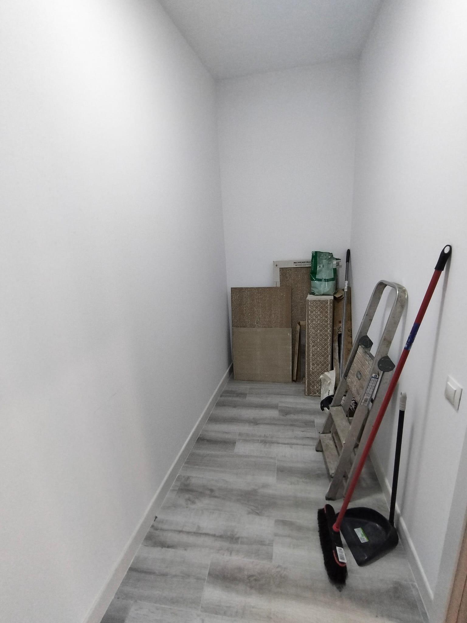 For sale of apartment in Cádiz