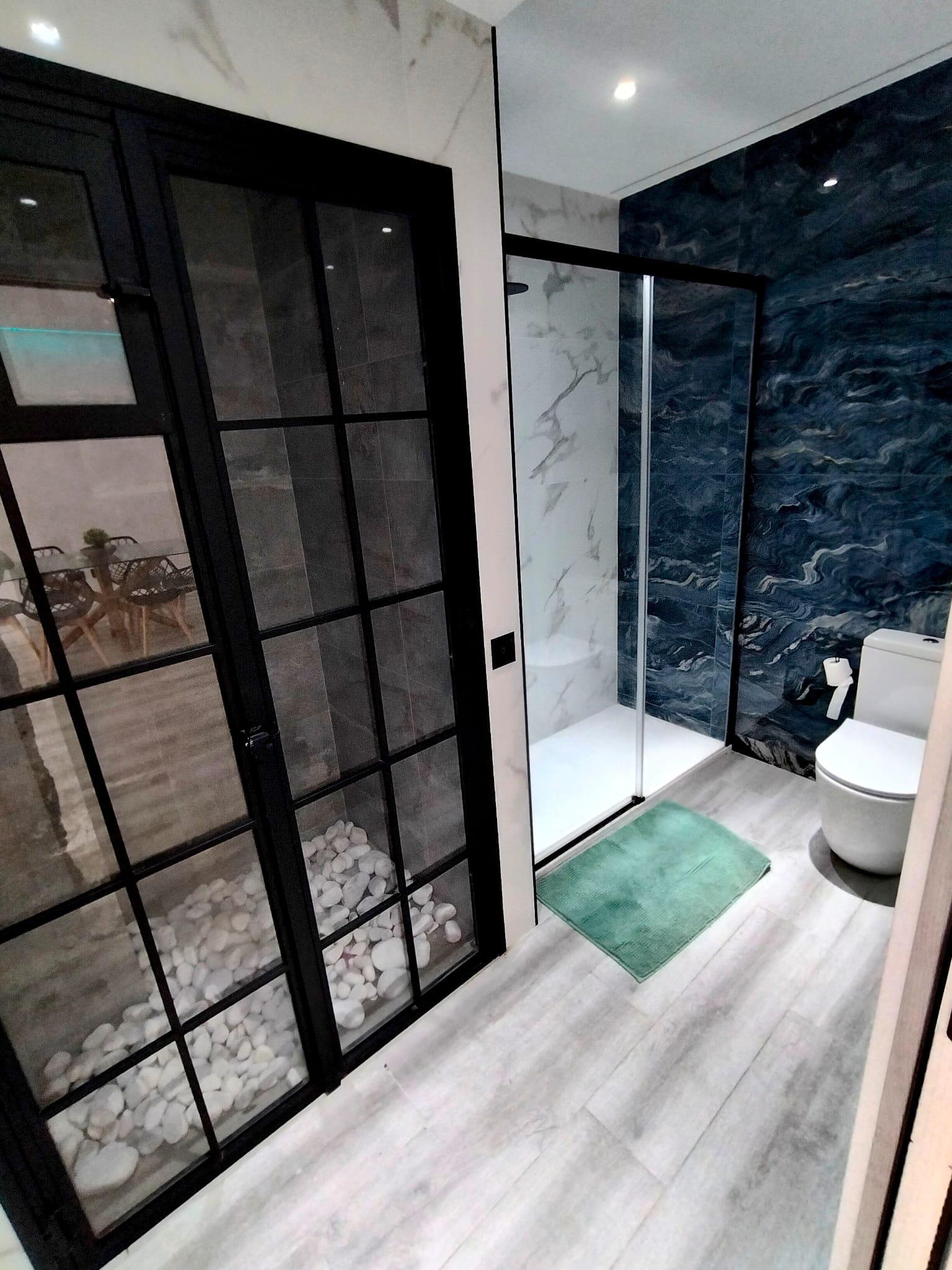 For sale of apartment in Cádiz