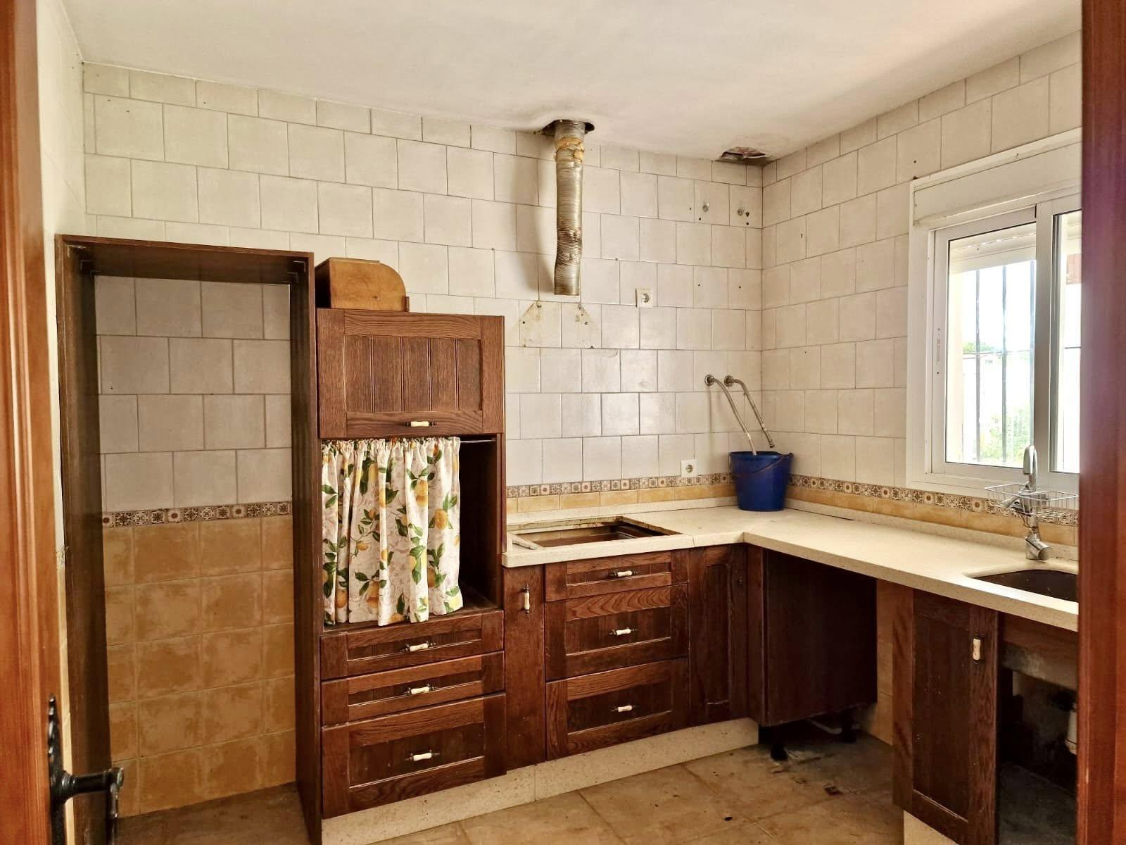 For sale of chalet in Chiclana de la Frontera