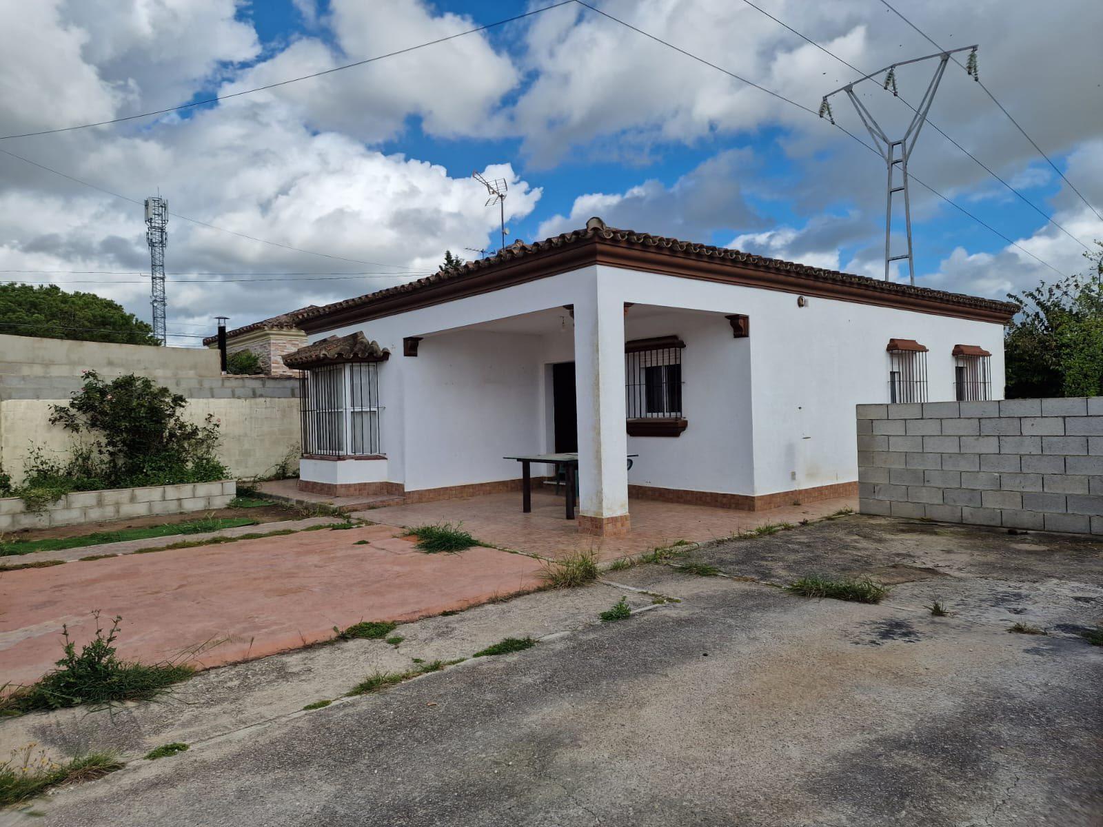 For sale of chalet in Chiclana de la Frontera
