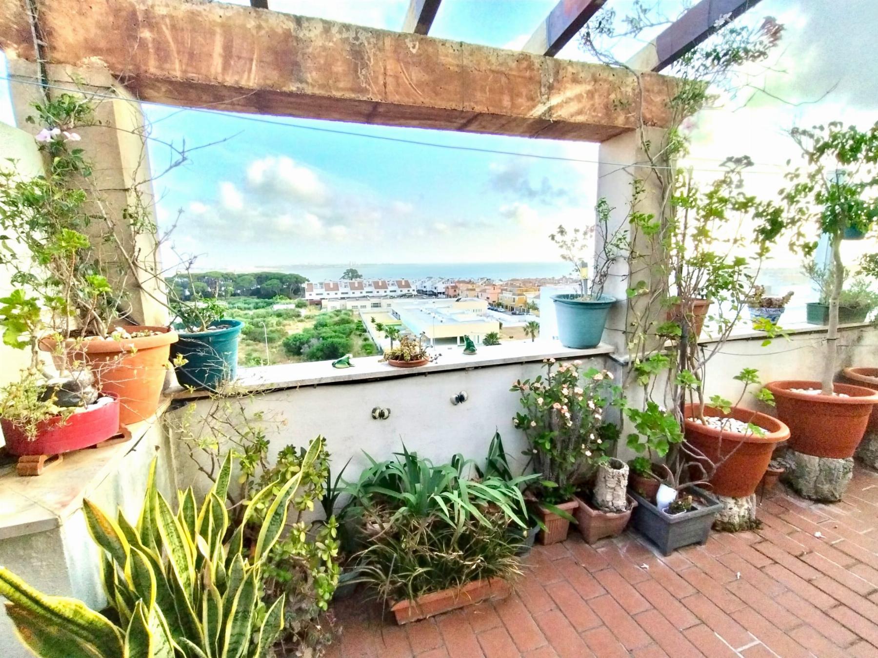 For sale of penthouse in Puerto Real