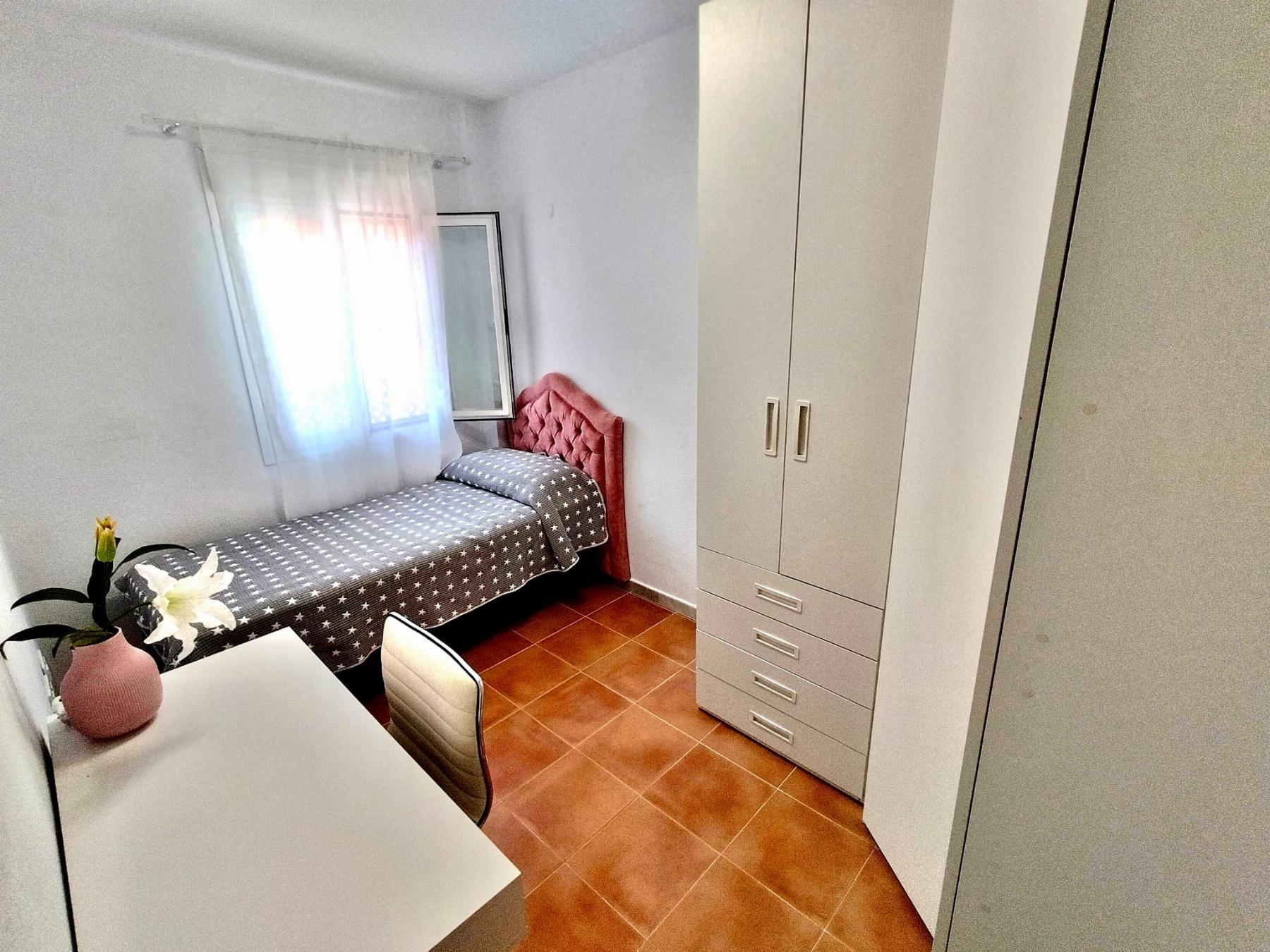 For sale of house in San Fernando