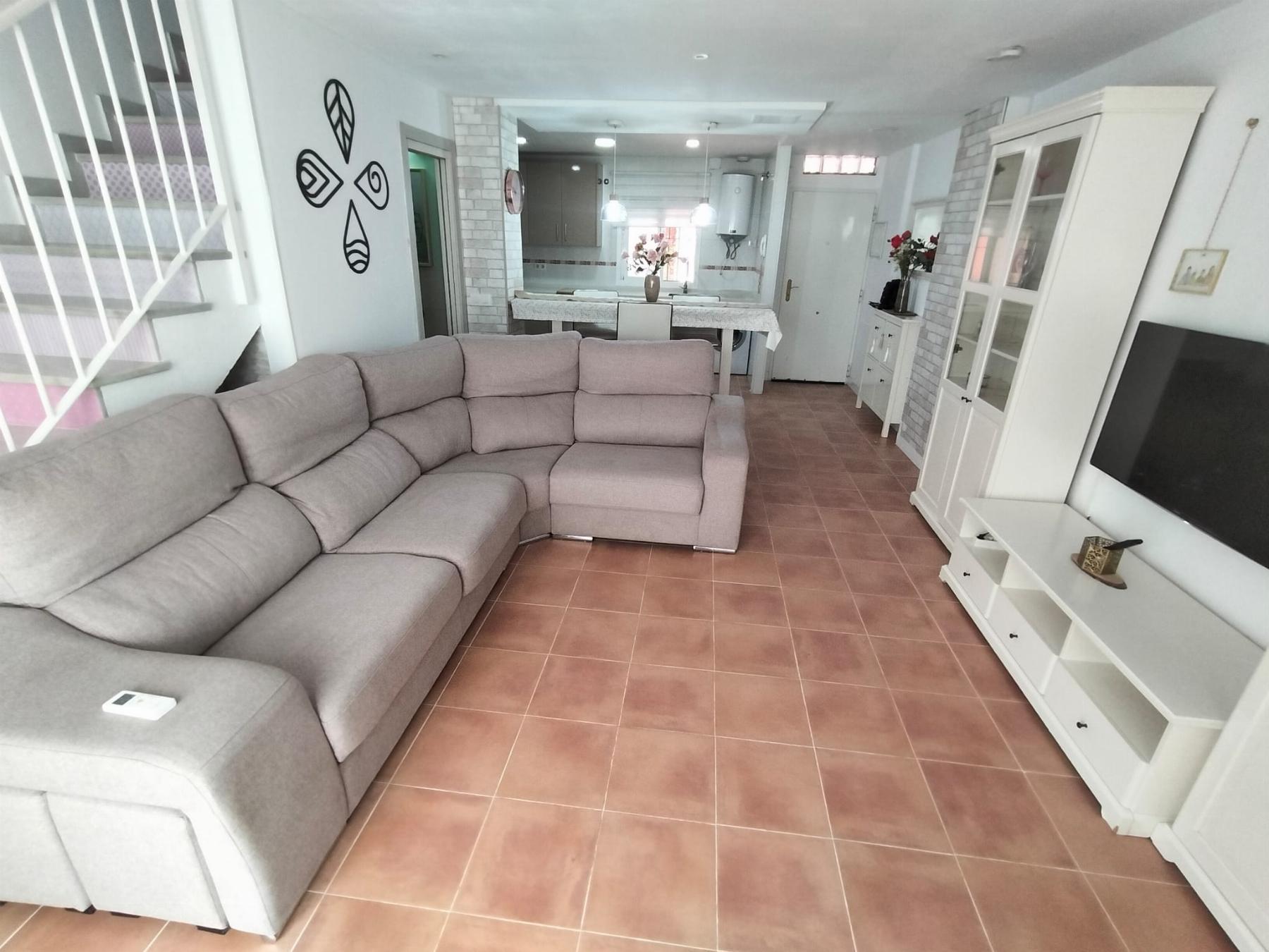 For sale of house in San Fernando