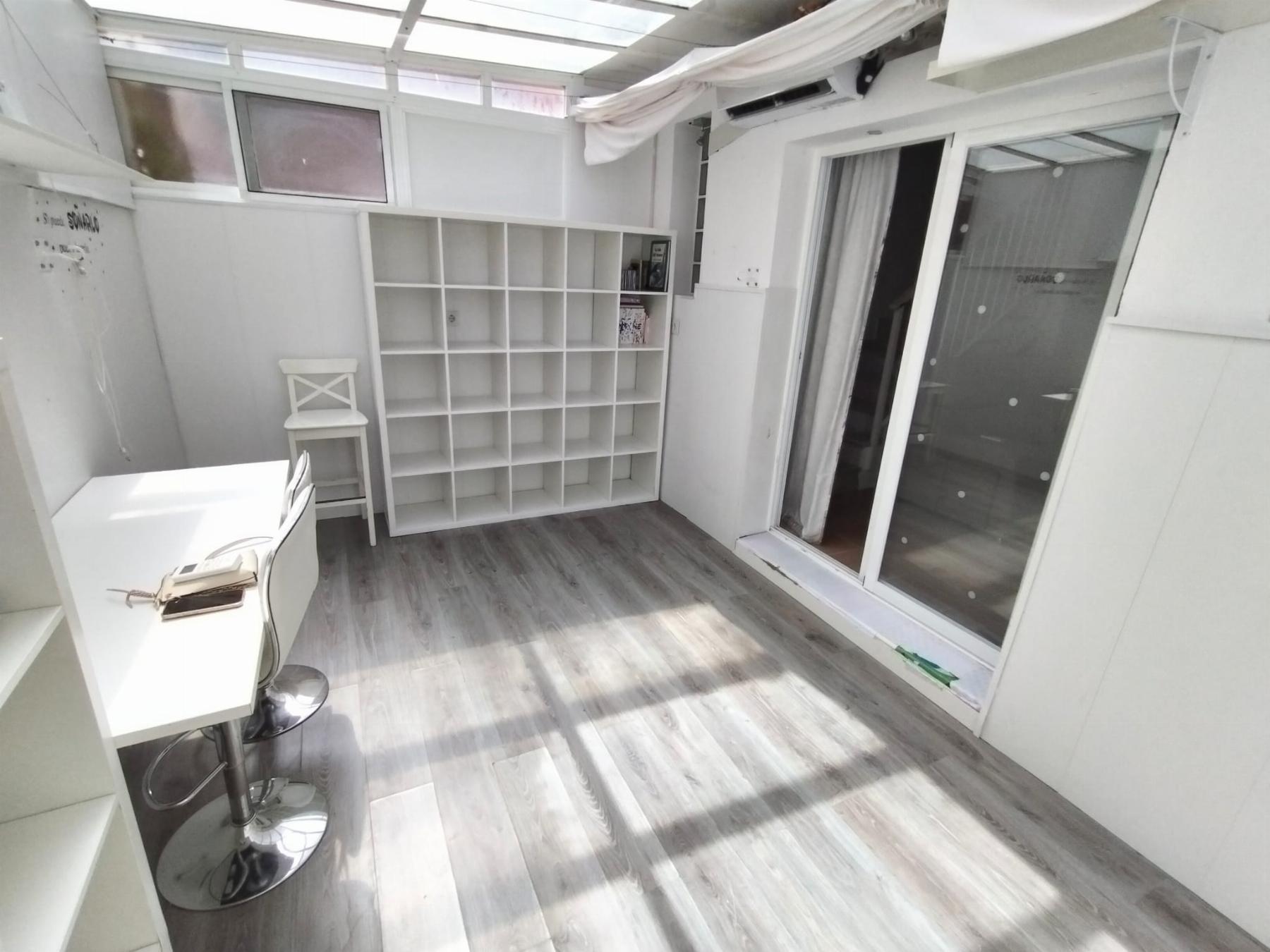 For sale of house in San Fernando