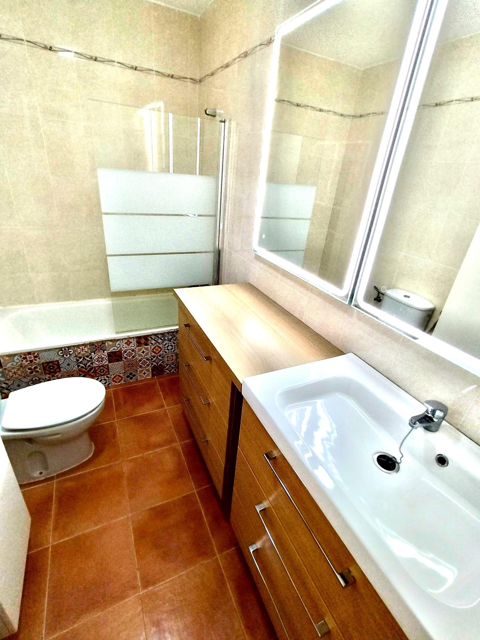 For sale of house in San Fernando