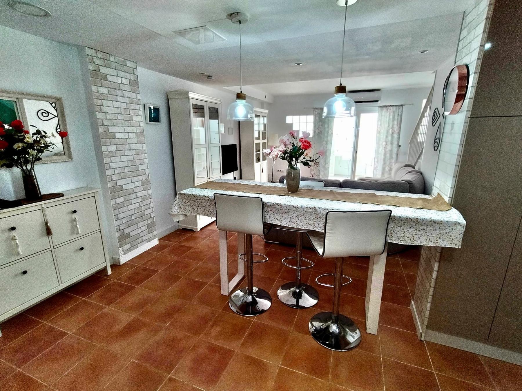 For sale of house in San Fernando