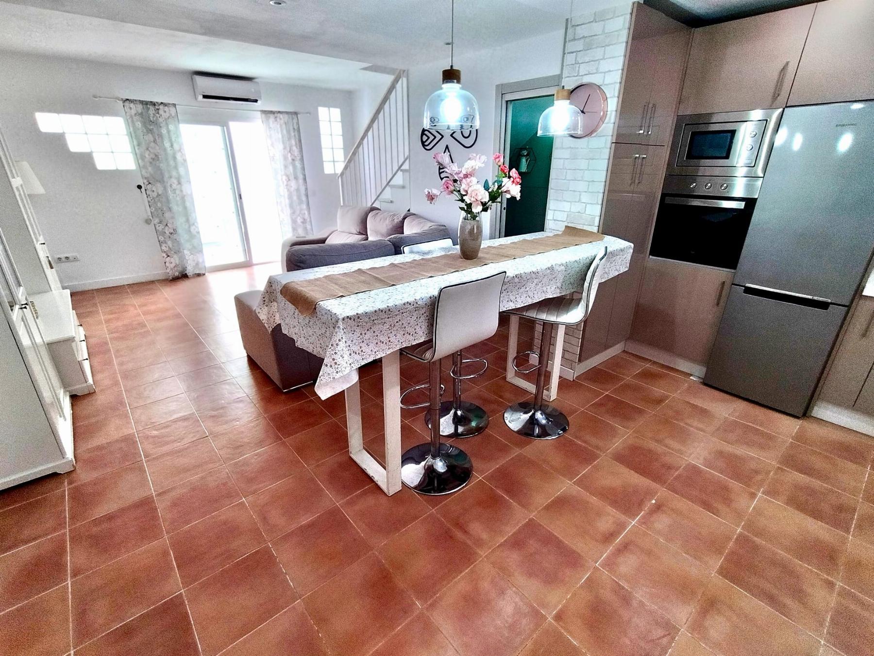 For sale of house in San Fernando