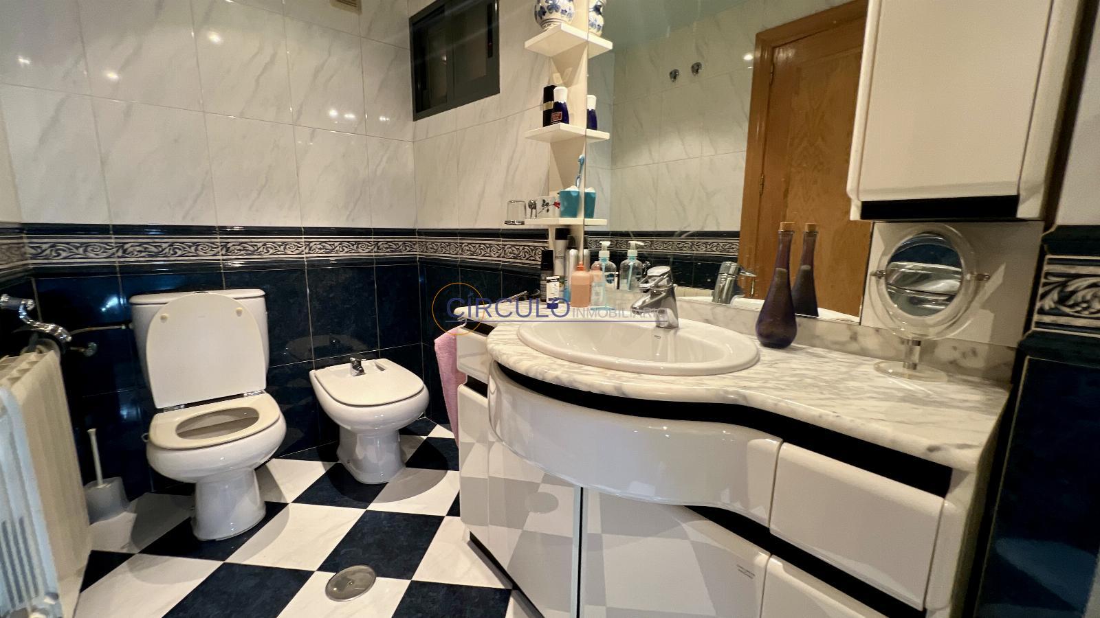 Venta de piso en Lorca