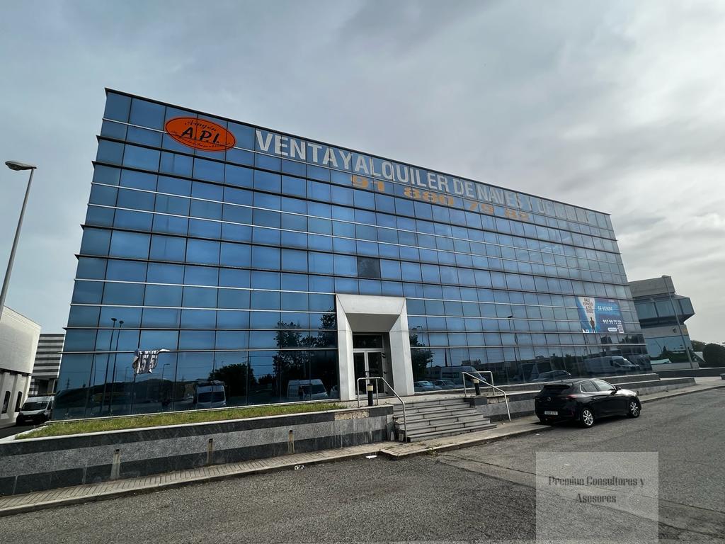 For sale of office in Alcalá de Henares