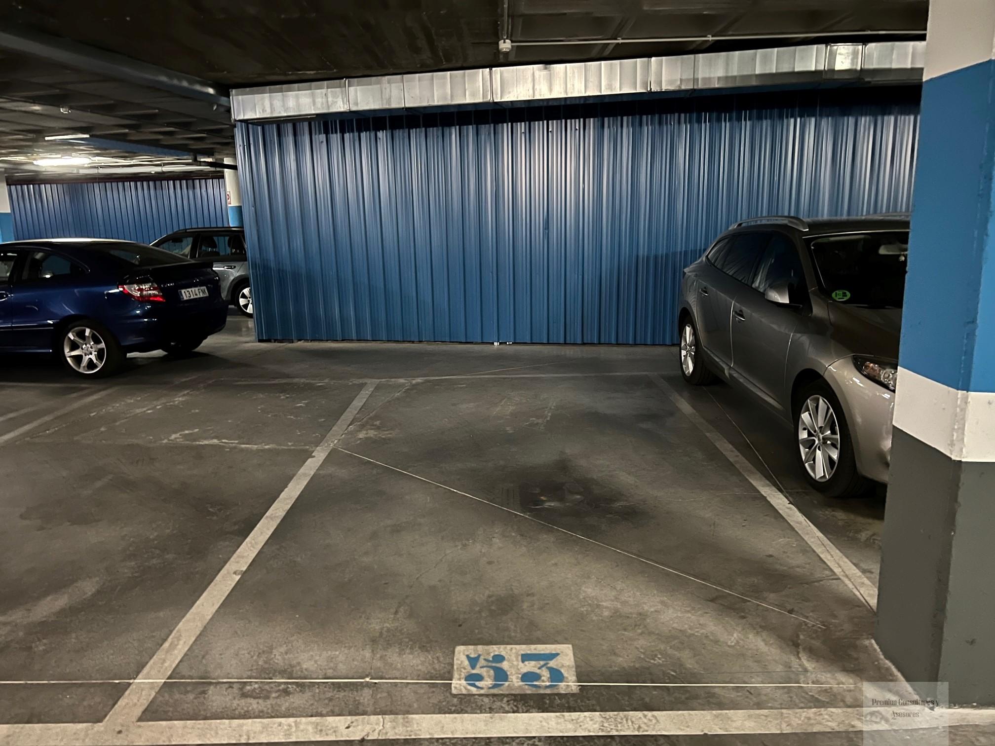 For sale of garage in Leganés