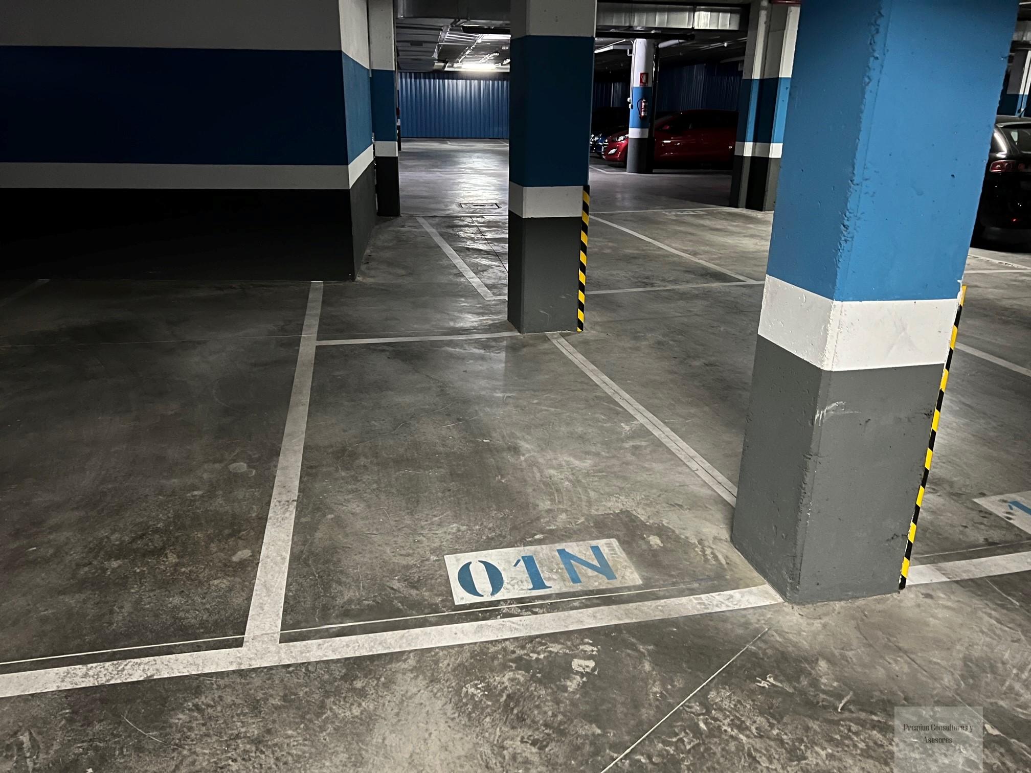 For sale of garage in Leganés
