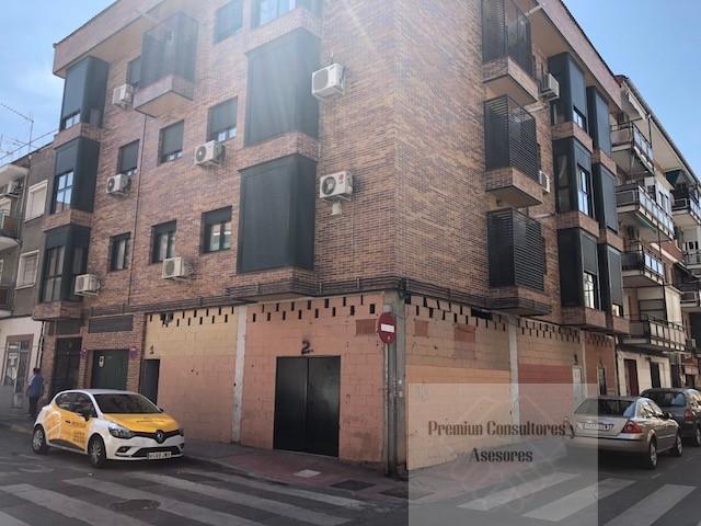 For sale of commercial in Leganés