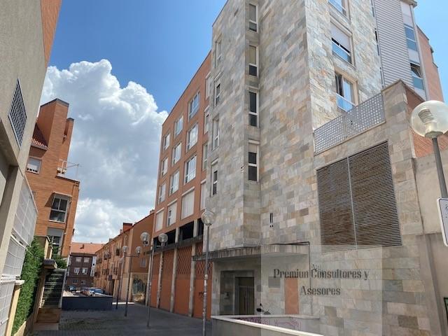 For sale of commercial in Madrid