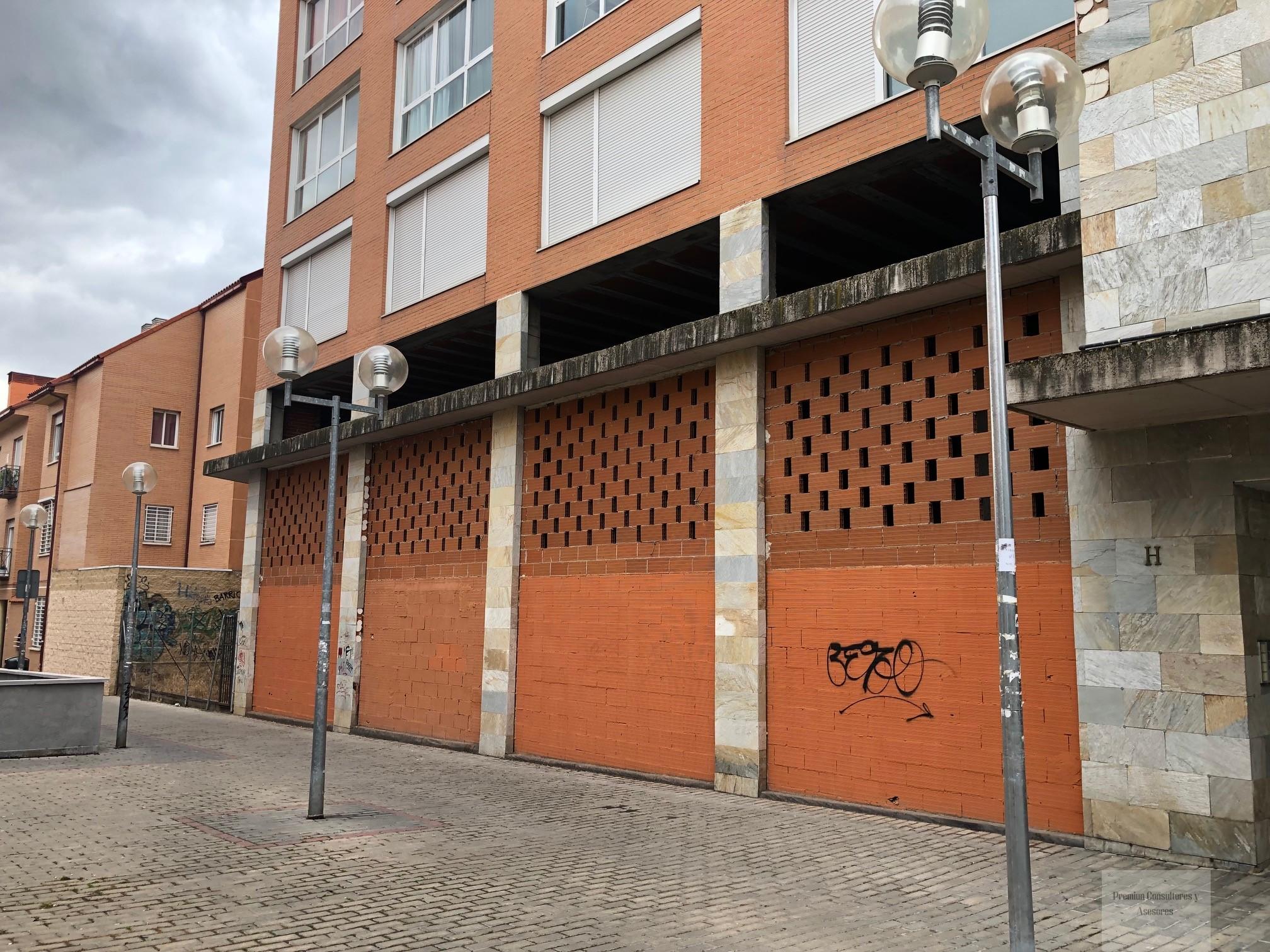 For sale of commercial in Madrid