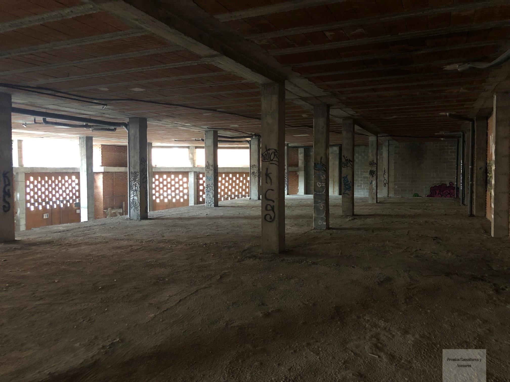 For sale of commercial in Madrid