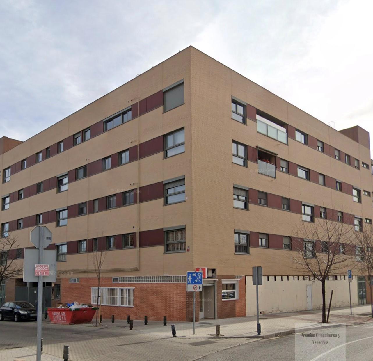 For sale of garage in Leganés