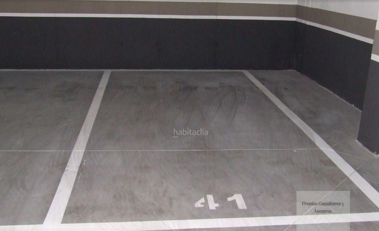 For sale of garage in Leganés