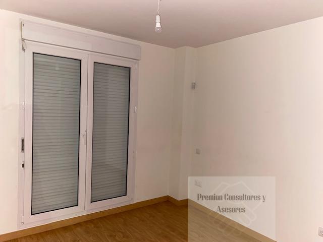 For sale of flat in Madrid