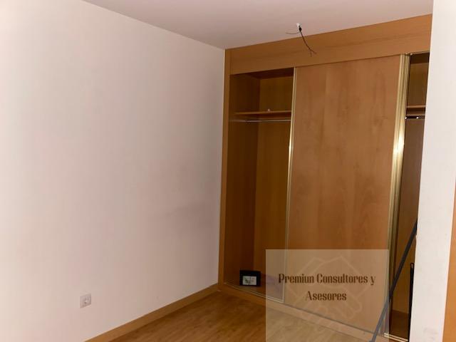 For sale of flat in Madrid