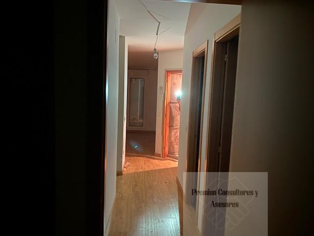 For sale of flat in Madrid