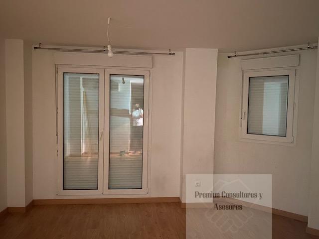 For sale of flat in Madrid
